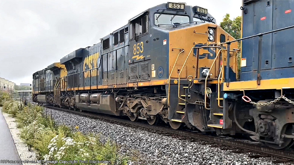 CSX 853